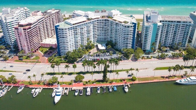Photo - 5161 Collins Ave Unit 1211