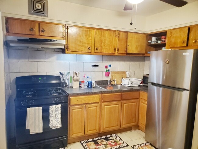 Photo - 748 E 82nd St Unit Two bedroom 1st floor