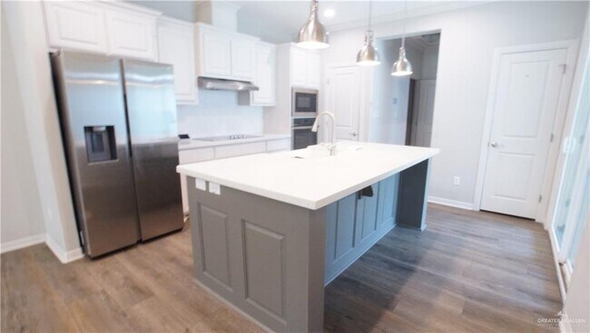 Photo - 16 N 14th St