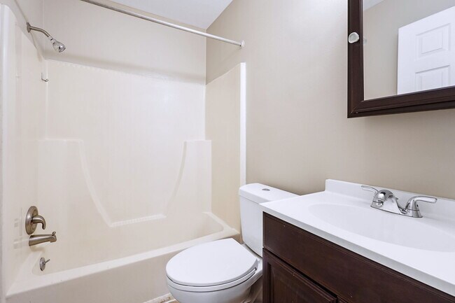 Photo - Huron River Rockwood Apartments Unidad 16