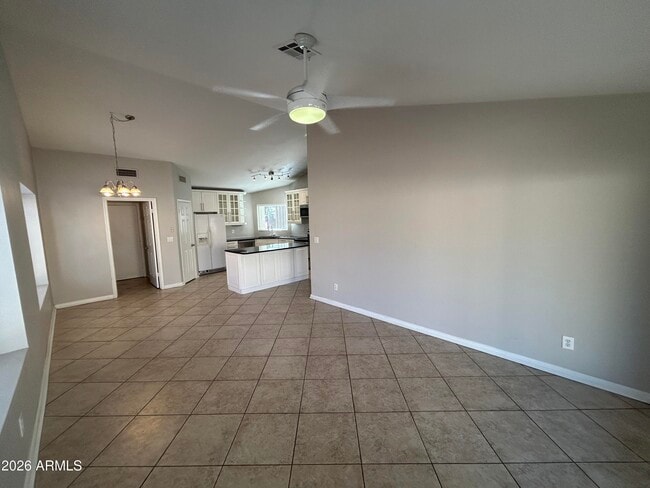 Photo - 16435 S 43rd St