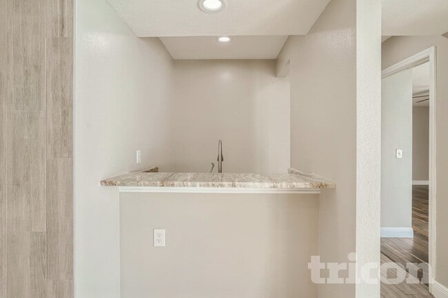 Photo - 9406 Pebble Glen Ave