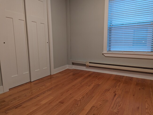 Photo - 4423 N Wolcott Ave