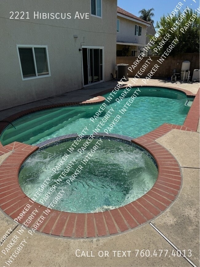 2221 Hibiscus Ave