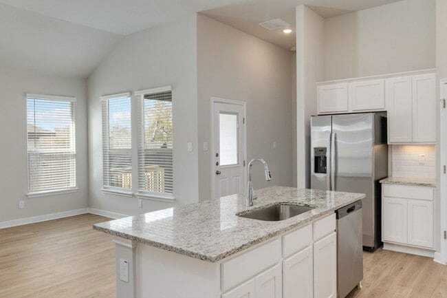 Photo - Luxury Style Townhome South of Austin