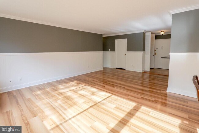 Photo - 11801 Rockville Pike Unit 211