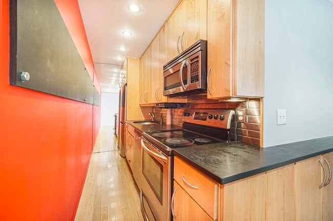 Building Photo - 1531 Packard St Unit #6 Rental