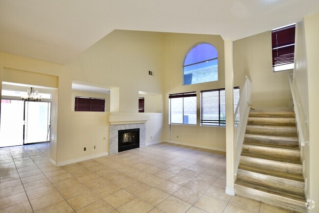 Building Photo - Charming 3-Bedroom, 2.5-Bath Two-Story Hom... Rental