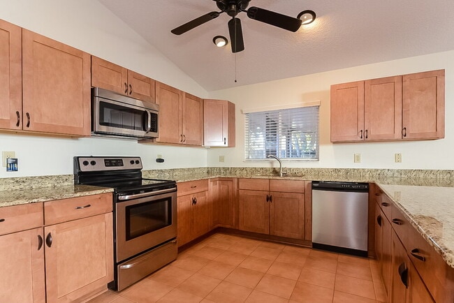 2341 Tioga Dr