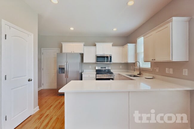 Photo - 120 Shore Pine Dr