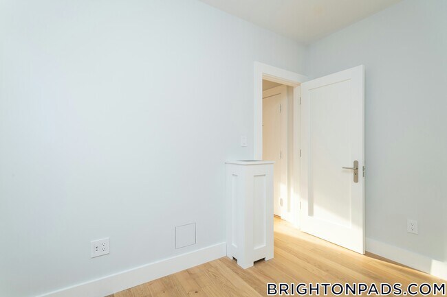 Photo - 8 Elko St Unit 7