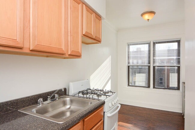 Photo - 4646 N Paulina St Unidad 804