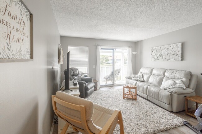 Photo - 184 Cypress Point Dr Unidad 184