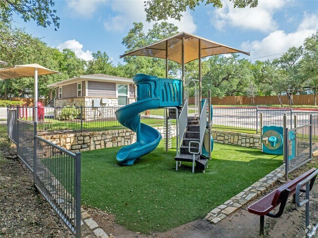 Photo - 3300 Oak Creek Dr