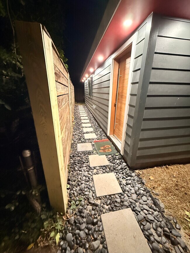 Photo - 4803 Butterworth Pl NW