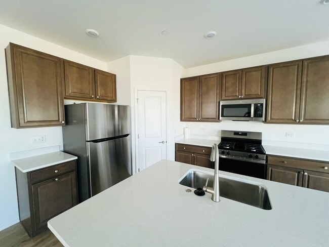 Photo - 128 Henderson St