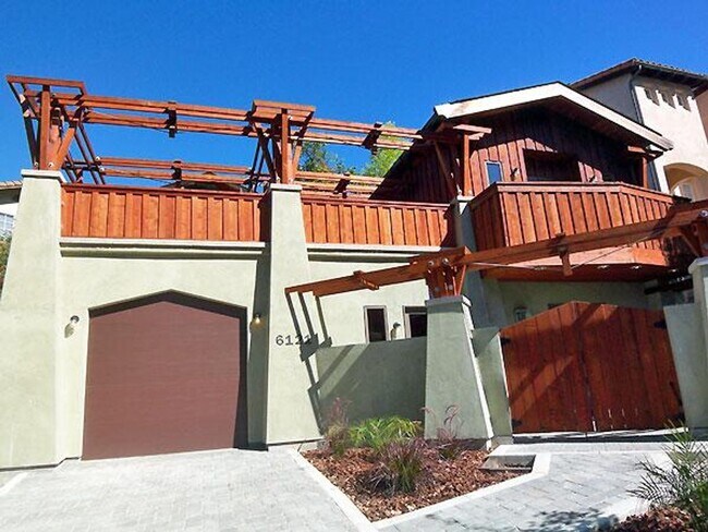 Photo - Monclair retreat, space and luxury in serene setting