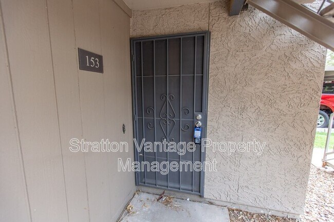Photo - 1402 E Guadalupe Rd