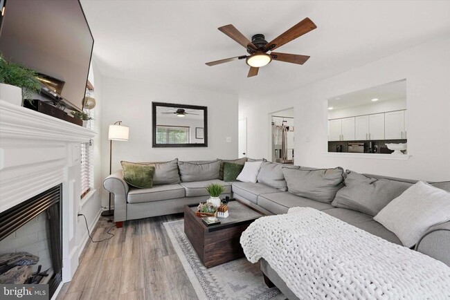 Photo - 12 Timbercrest Dr