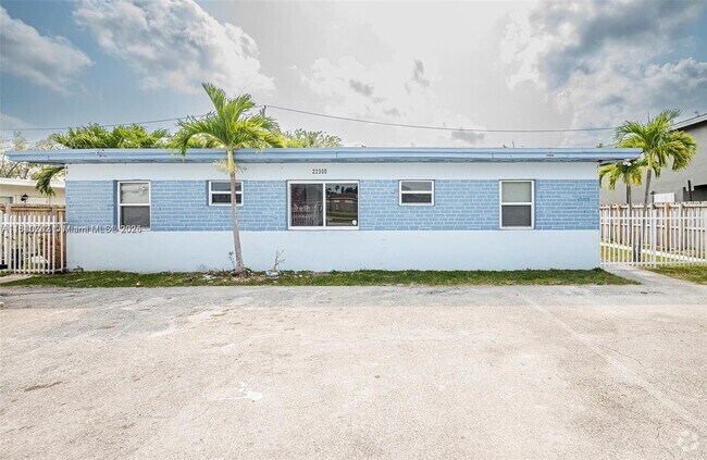 Building Photo - 22300 SW 117th Ave Unit 3 Rental