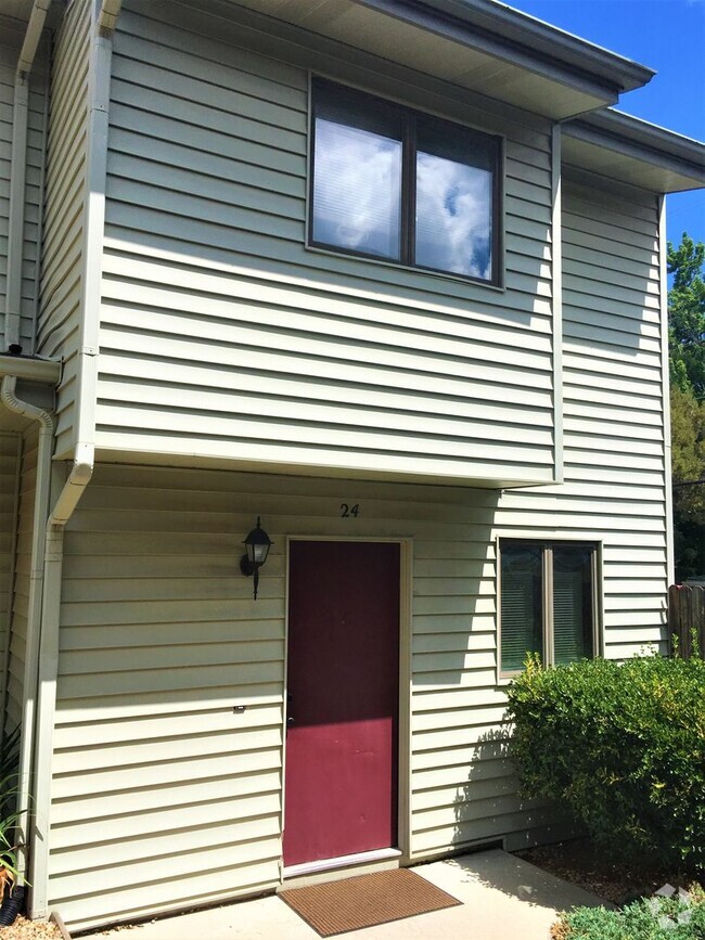Building Photo - 1242 Stetson Rd Rental