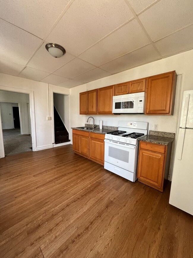 Photo - 3 Bedroom 1 Bath Home Available