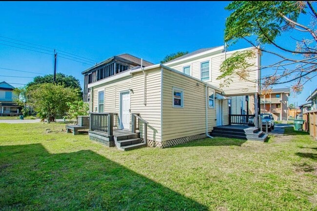 Photo - Galveston 4-plex Ave K Unidad F2