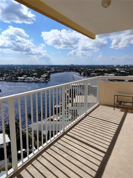 Photo - 1200 Hibiscus Ave Unidad PH8