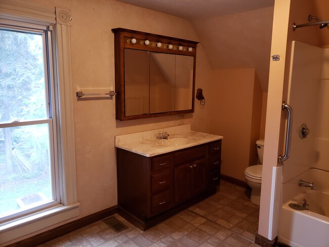 Bathroom - 351 Short St House