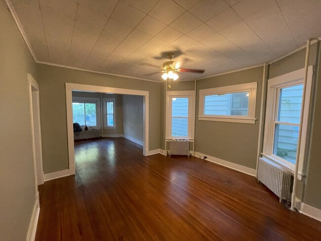 Building Photo - 10 Magnolia Terrace Rental