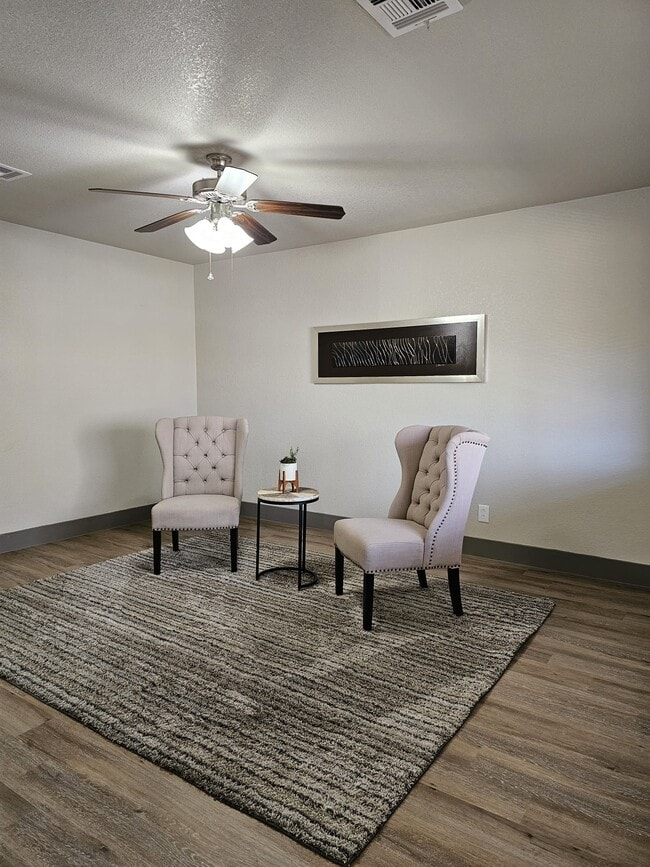 Furnishing not included - 204 W Mockingbird Ln Unit C