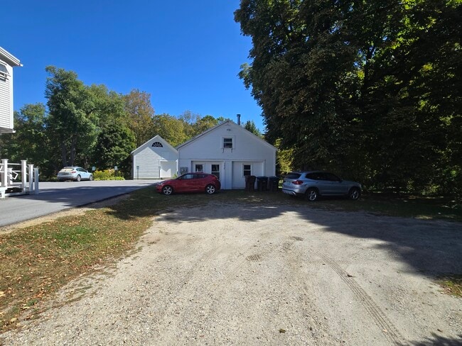 Photo - 5408 Main St