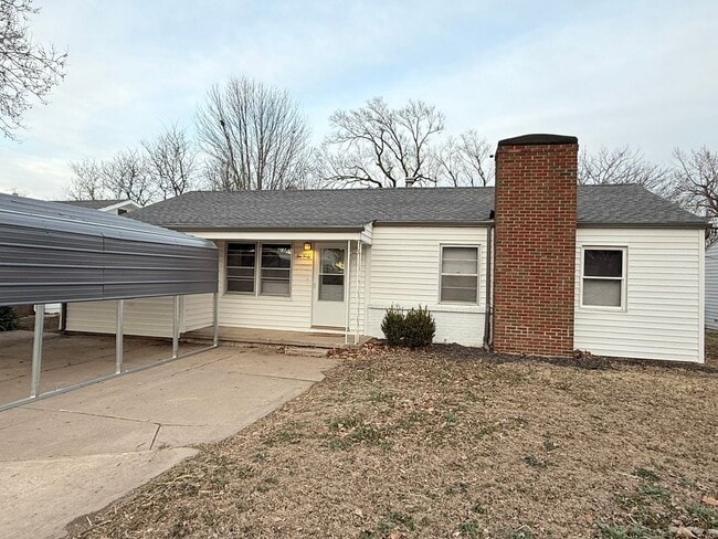 Photo - Updated 4 Bedroom 3 bathroom in Derby, KS