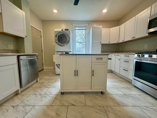 Photo - 121 Chicago Ave