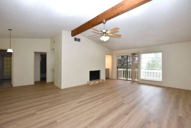 Building Photo - 1905 Toro Canyon Rd Unit 1905 Toro Canyon
