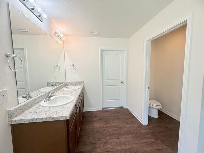 Photo - 4679 Apple Field Way