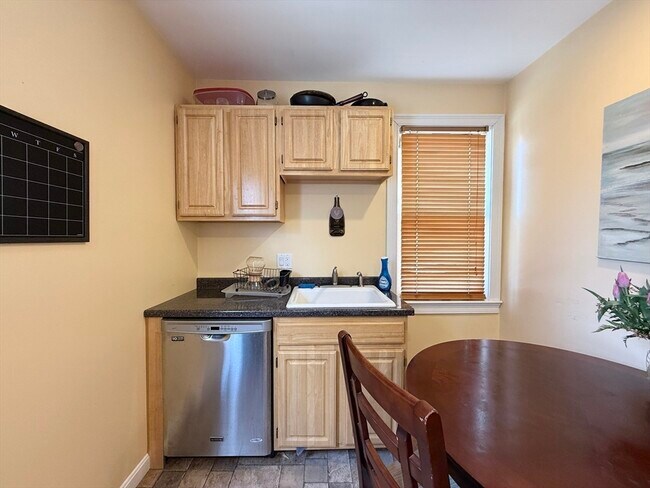 Photo - 295 Allston St