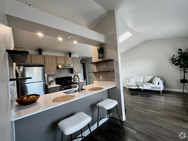 Building Photo - Bull Mountain Rental