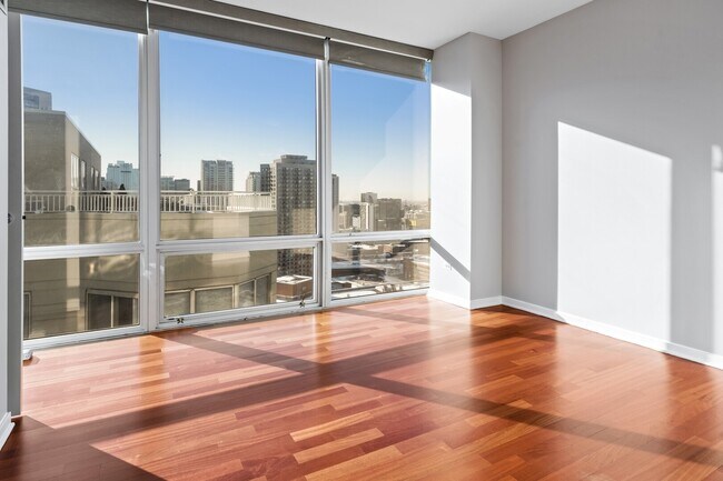 Photo - 653 N Kingsbury St Unit 2407