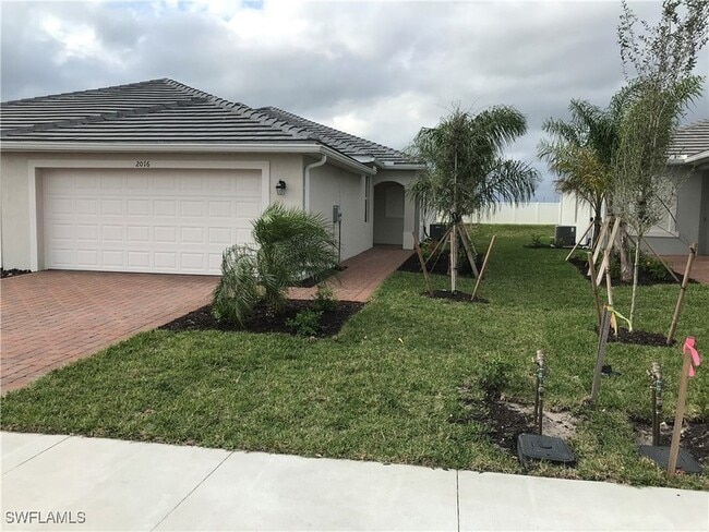 Photo - 2016 Vermont Ln