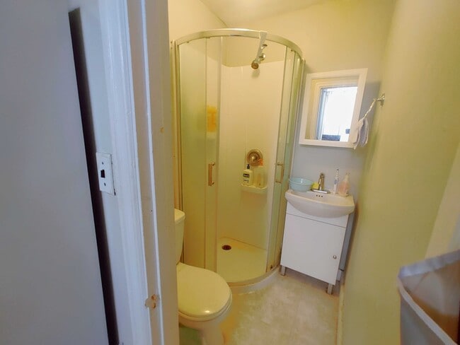 Photo - 134 Earl St Unité 8