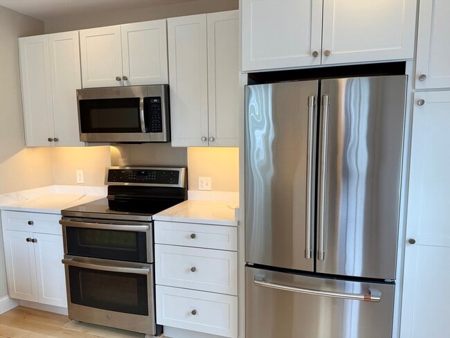 Photo - 15 River St Unit 1