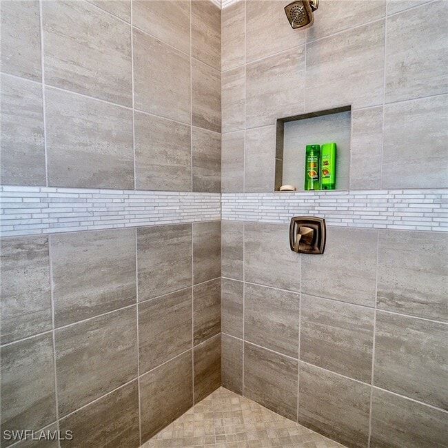 Photo - 8008 Signature Club Cir