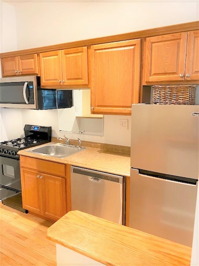 Photo - 880 Massachusetts Ave Unit 115