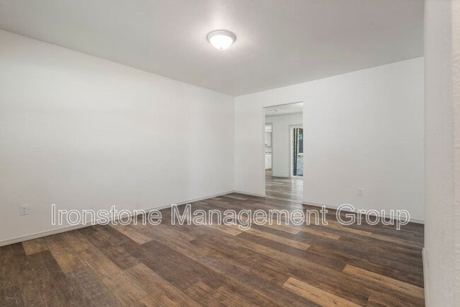 Photo - 5032 S Hudson Ave