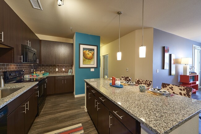 Photo - HiLine at Littleton Commons Apartamentos