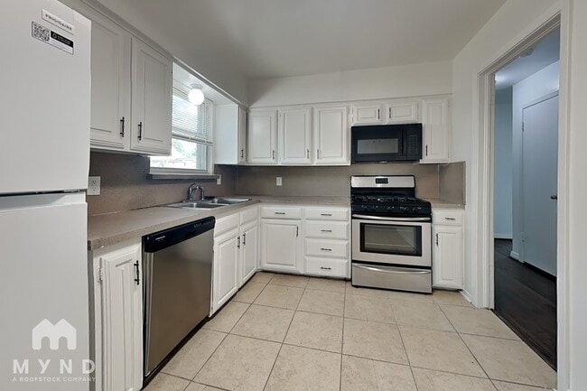 Photo - 10907 Cotillion Dr