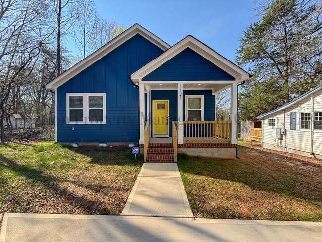 Building Photo - 1121 Wilmington Ave