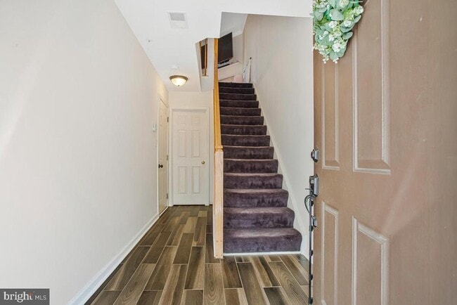 Photo - 13902 Barrington Ln