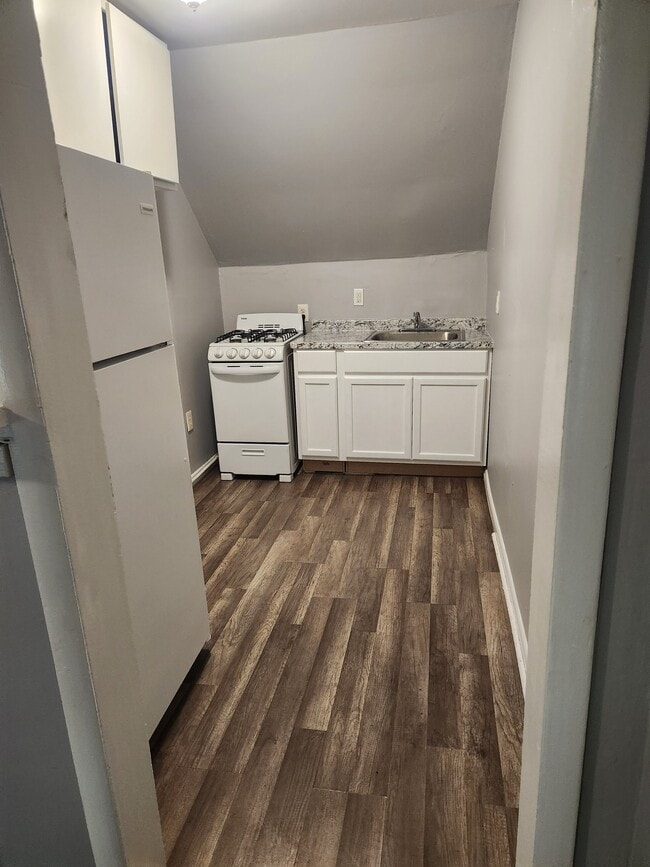 Photo - 70550 Main St Unit C